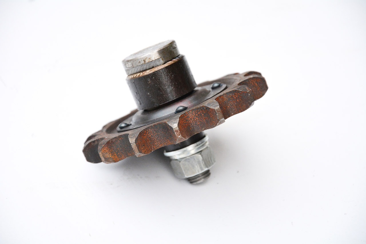 Звездочка натяжная Код 09.130